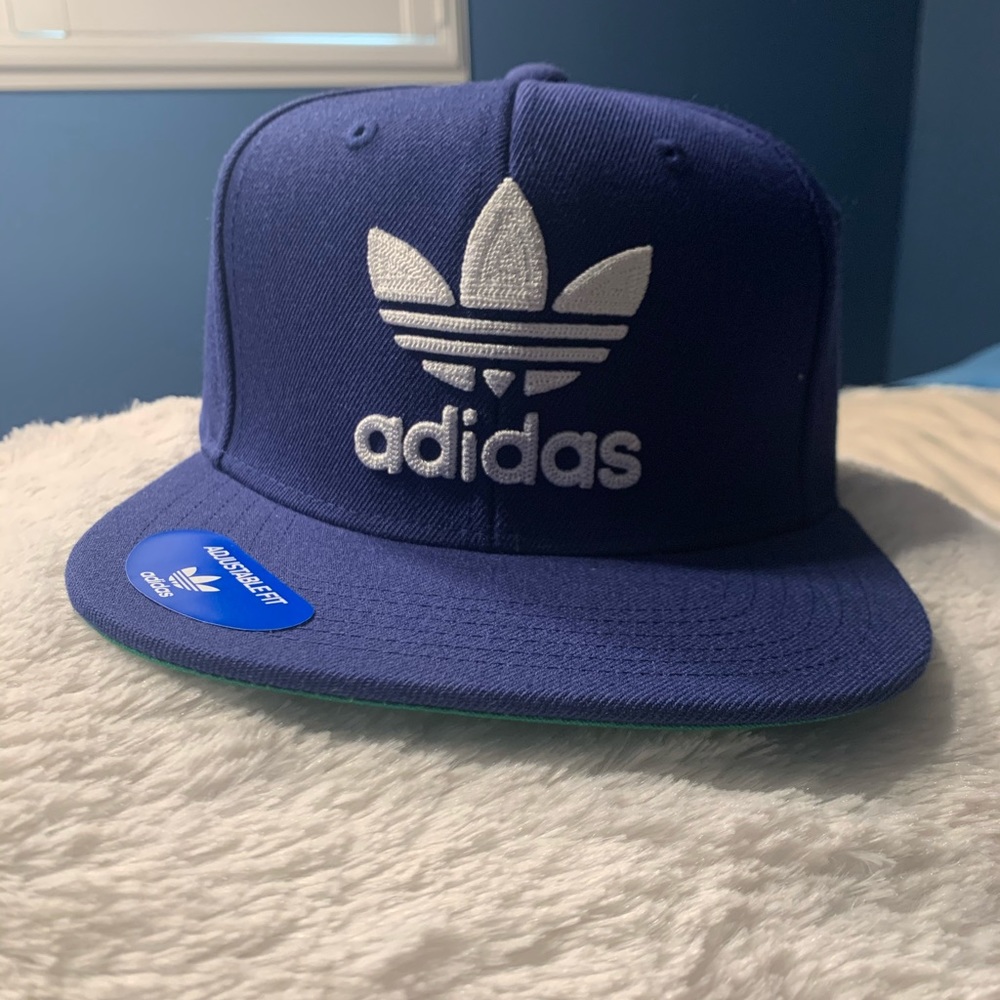 NWT Adidas Snapback